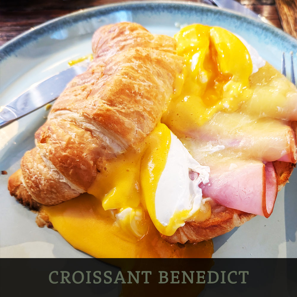 CROISSANT BENEDICT